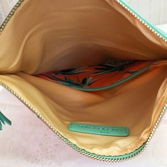 Rachel Pally Foldable Floral Reversible Cluch NWOT - Picture 5 of 6